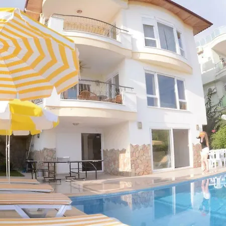 别墅 Picture Renting Your 5 Star Located In With Beautiful Private Pool, 1030 *